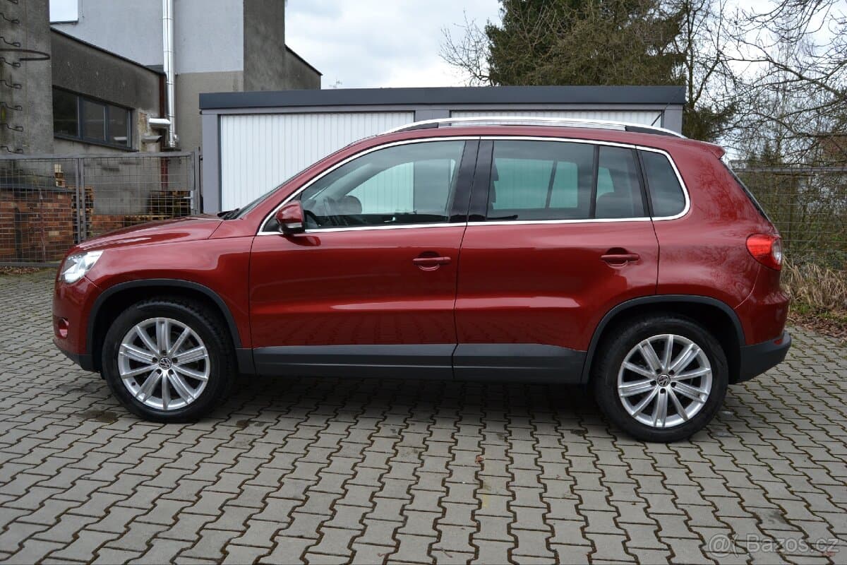 2011 Volkswagen TIGUAN - 6