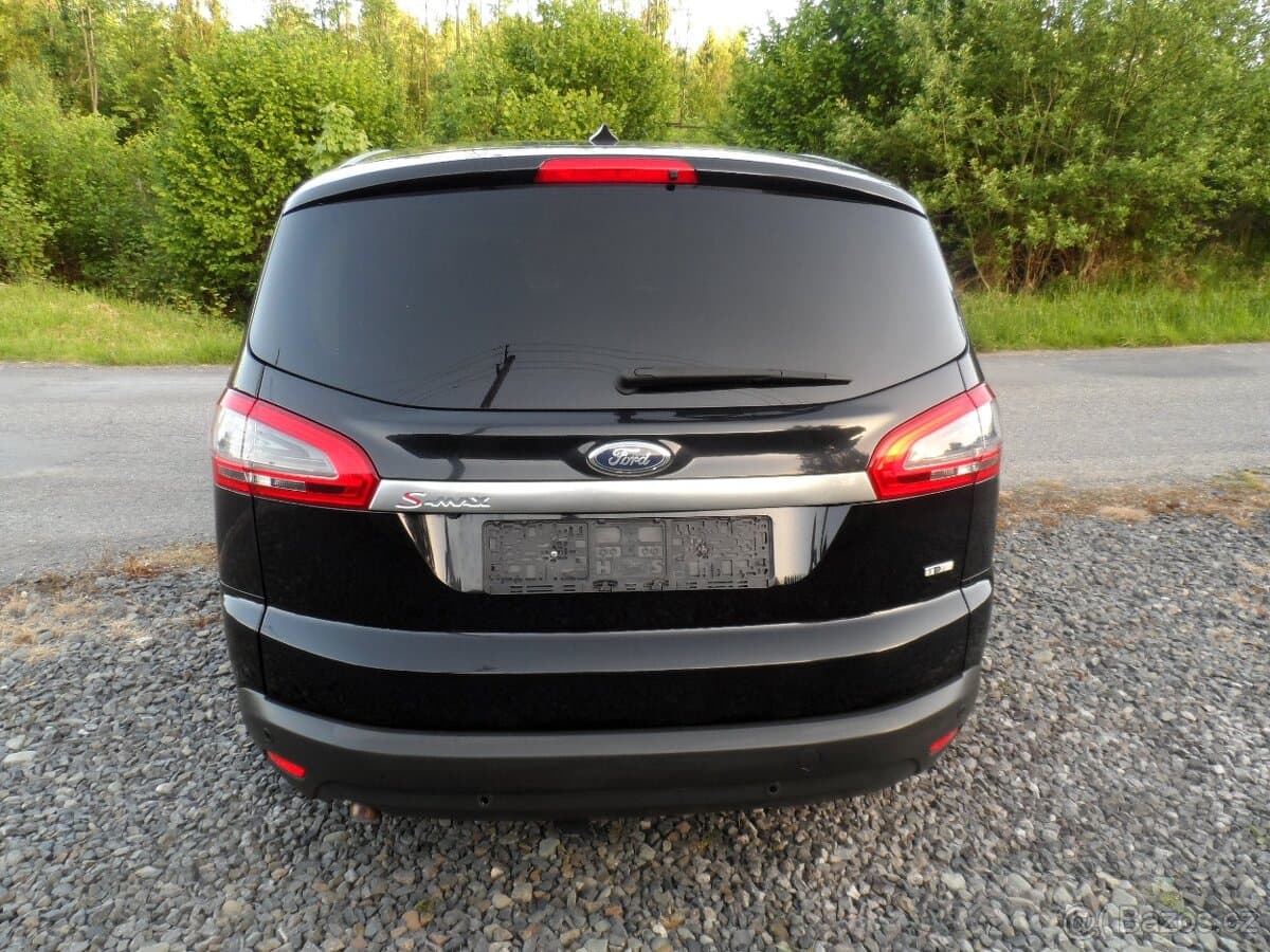 2011 Ford S-MAX - 6