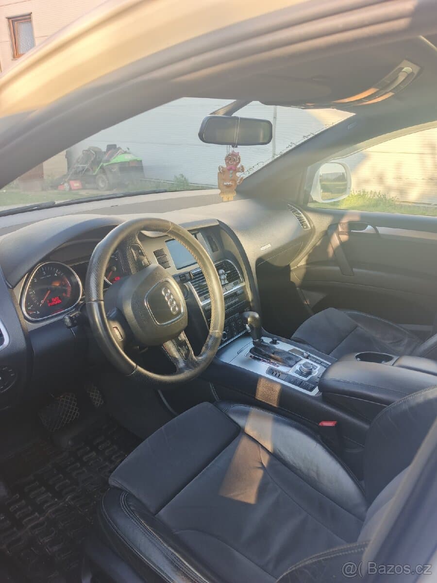 Audi Q7 - 6
