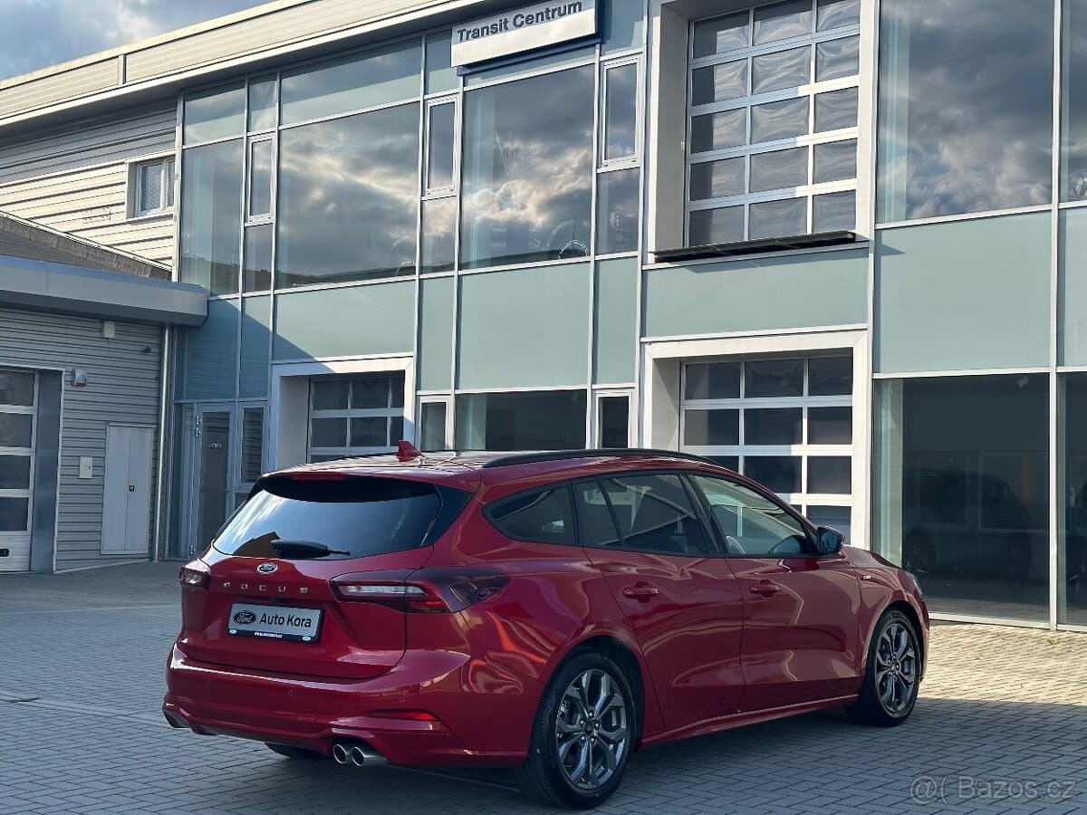 2025 Ford FOCUS - 6