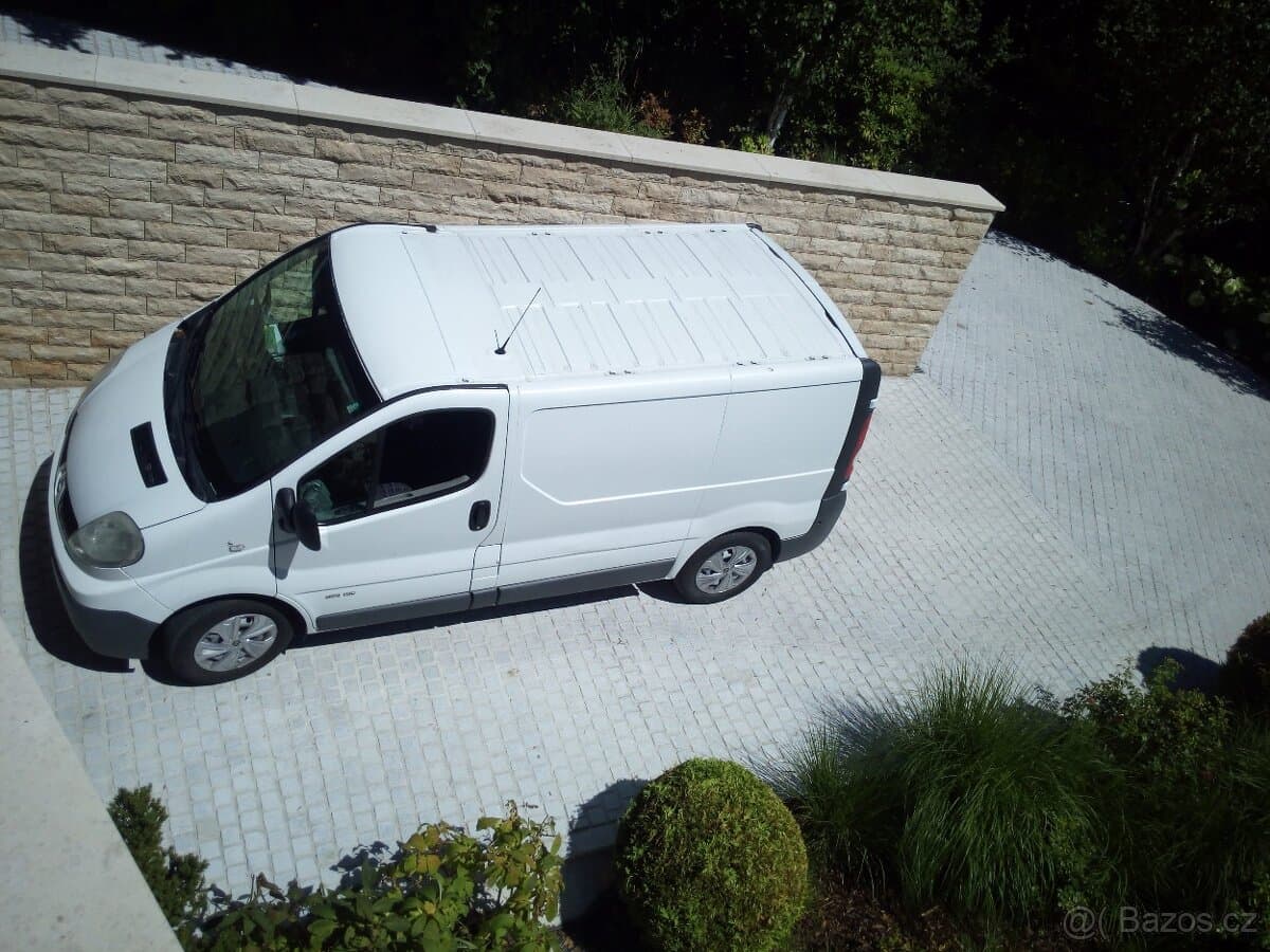 2010 Renault TRAFIC - 6