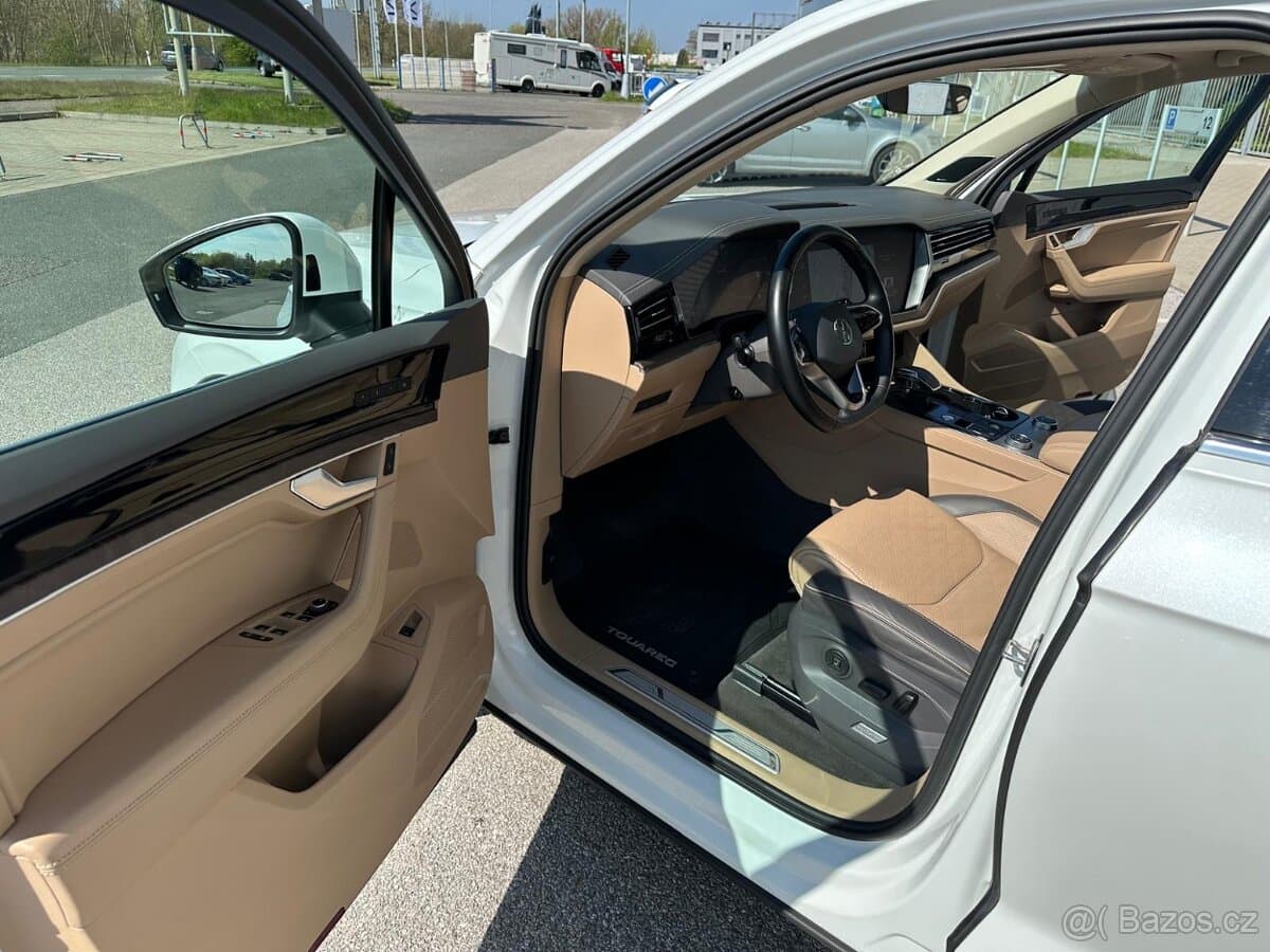2021 Volkswagen TOUAREG - 6