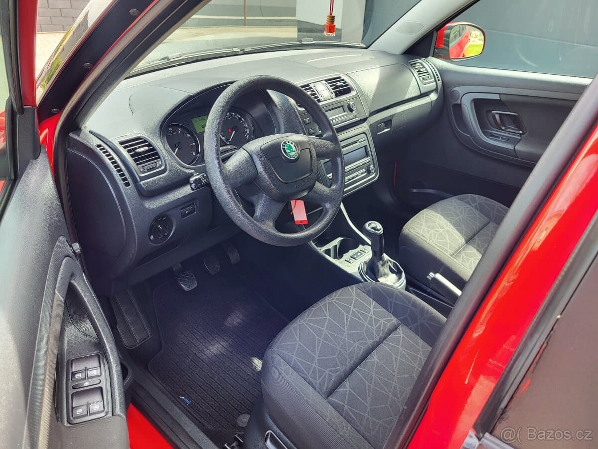 2011 Škoda FABIA - 6