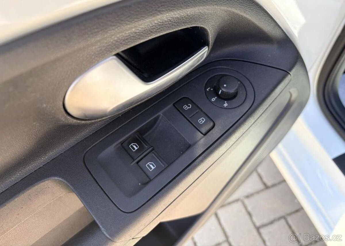 2019 Volkswagen UP! - 6