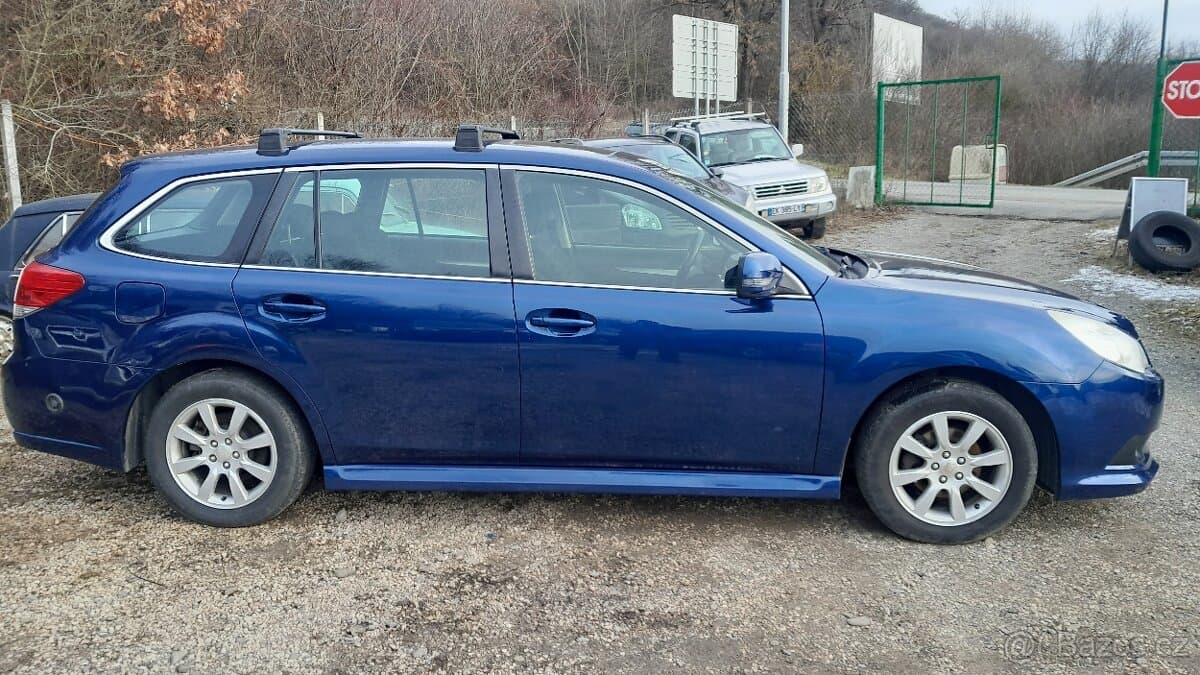 2010 Subaru LEGACY - 6