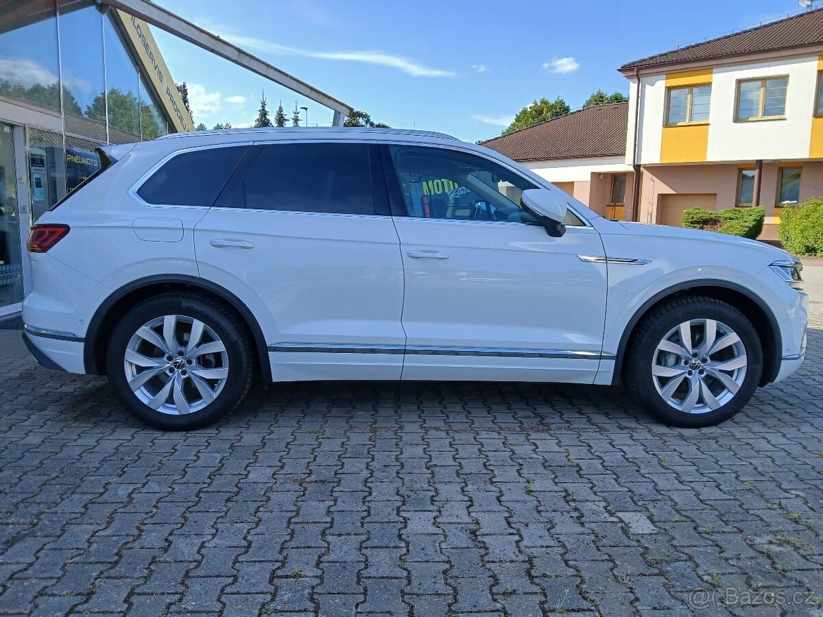 2020 Volkswagen TOUAREG - 6