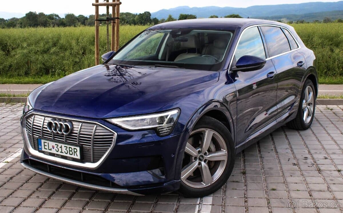 Audi E-TRON - 6
