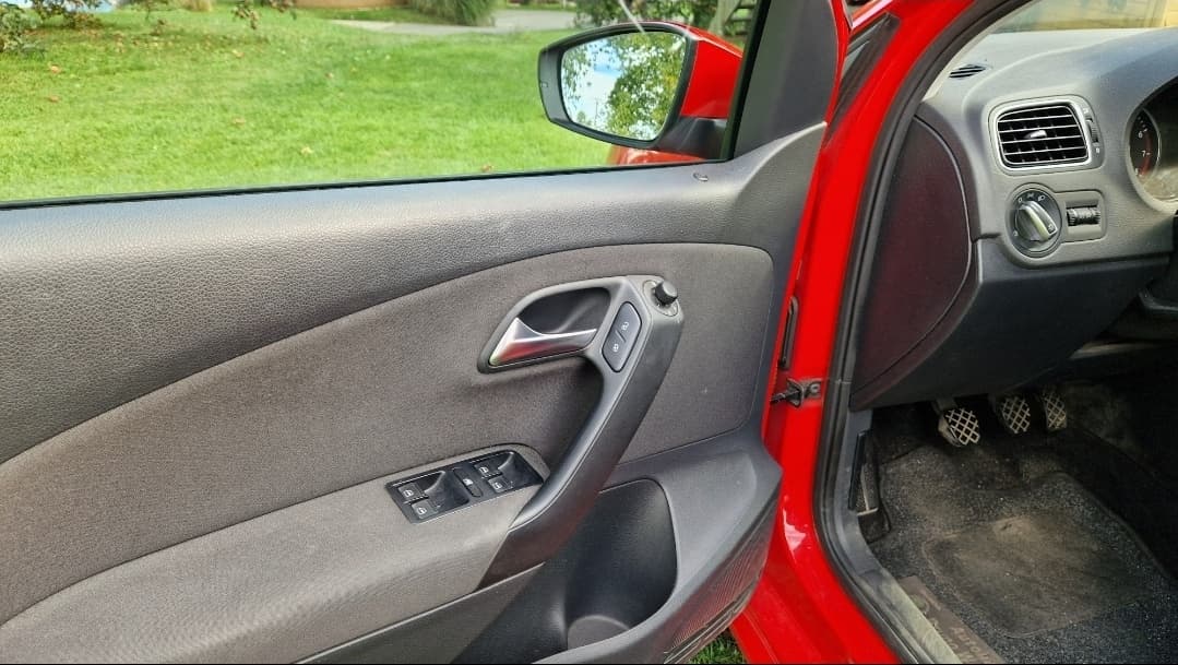 2014 Volkswagen POLO - 6