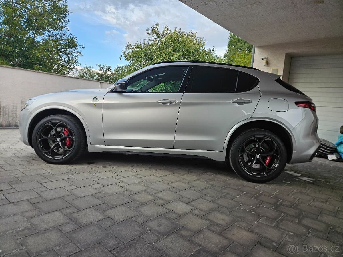 2018 Alfa Romeo STELVIO - 6