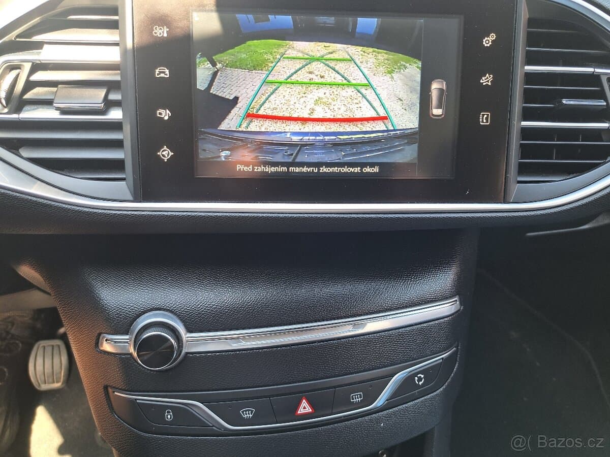 2015 Peugeot 308 - 6
