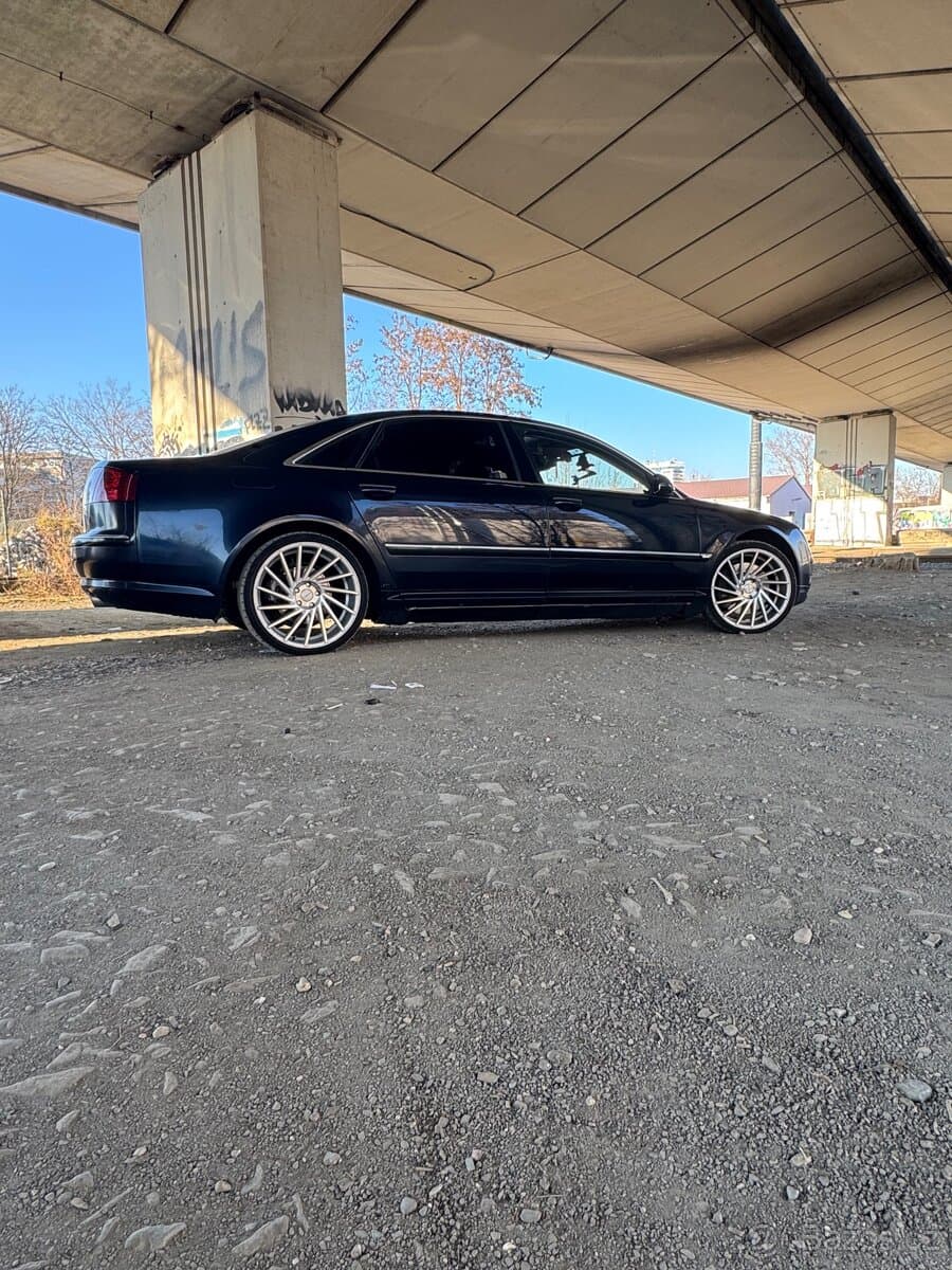 2005 Audi A8 - 6
