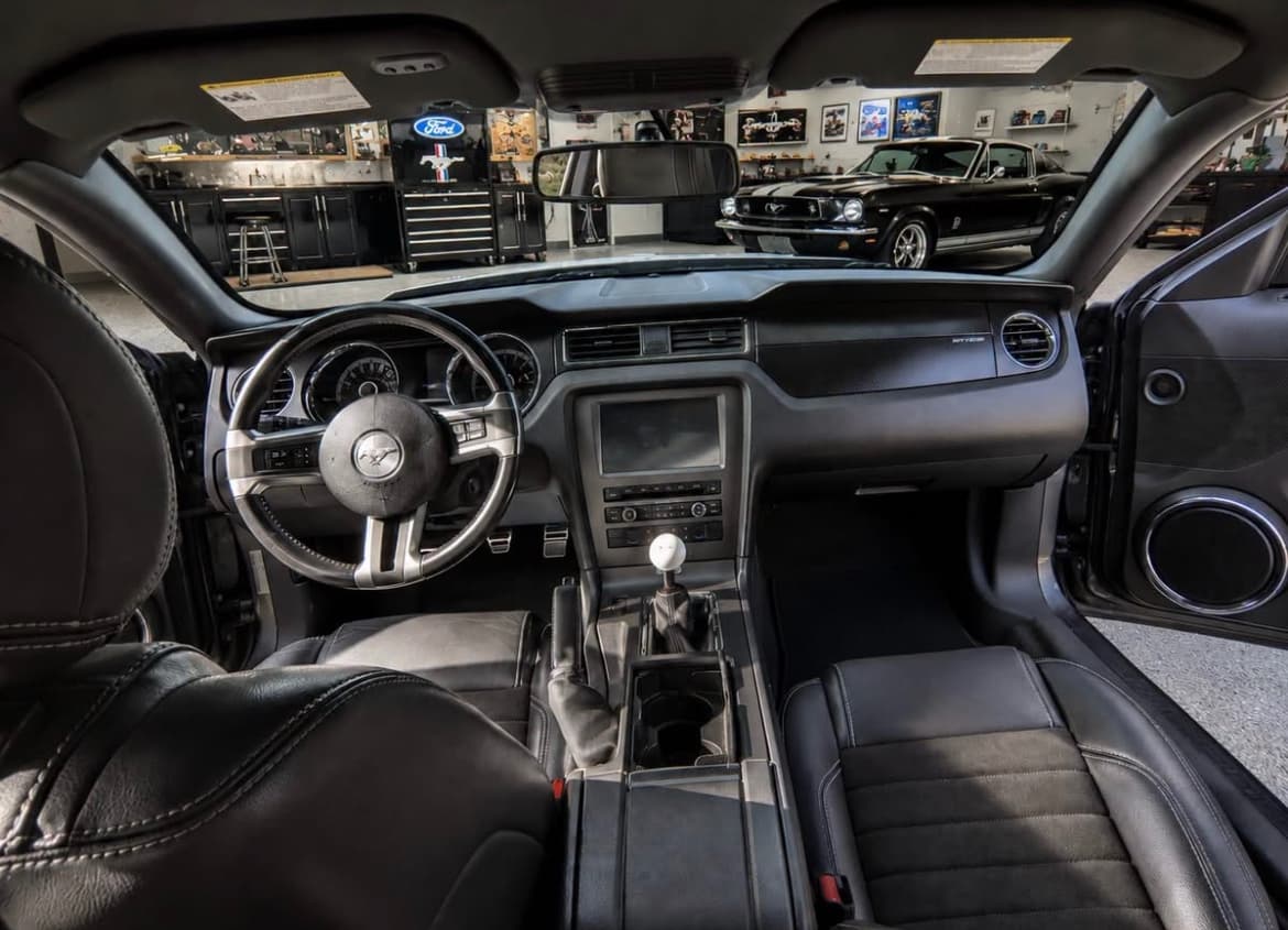Ford MUSTANG - 6
