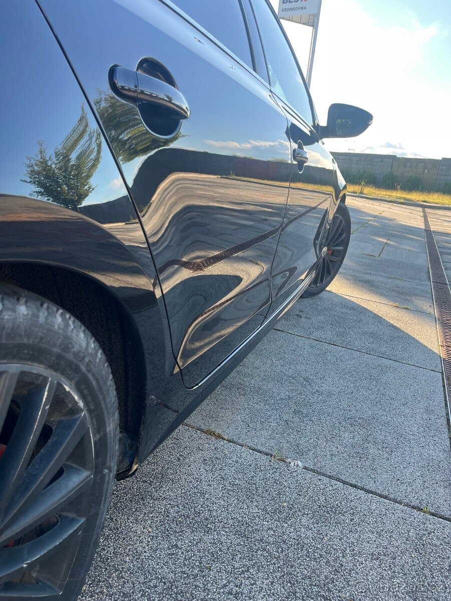 2011 Volkswagen JETTA - 6