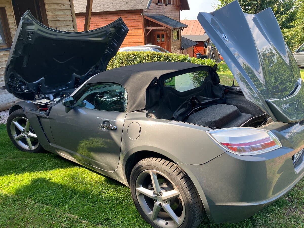 2011 Opel GT - 6