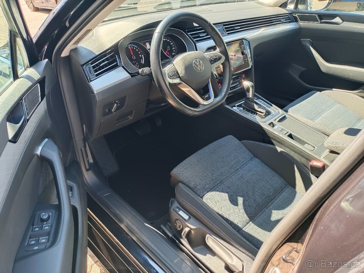 2021 Volkswagen PASSAT - 6