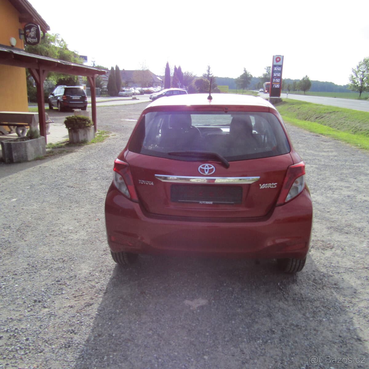 2012 Toyota YARIS - 6
