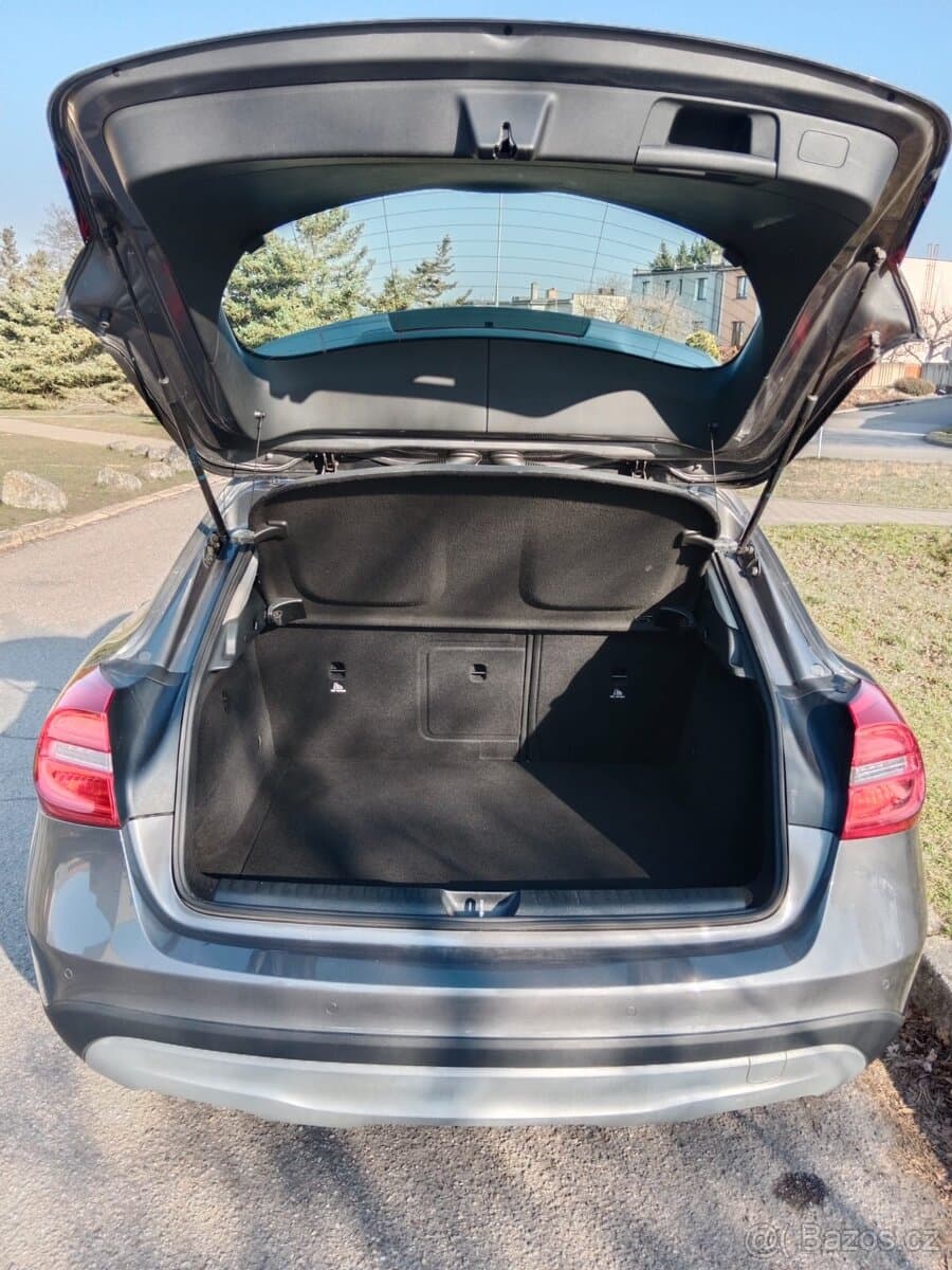 2017 Mercedes-Benz GLA - 6