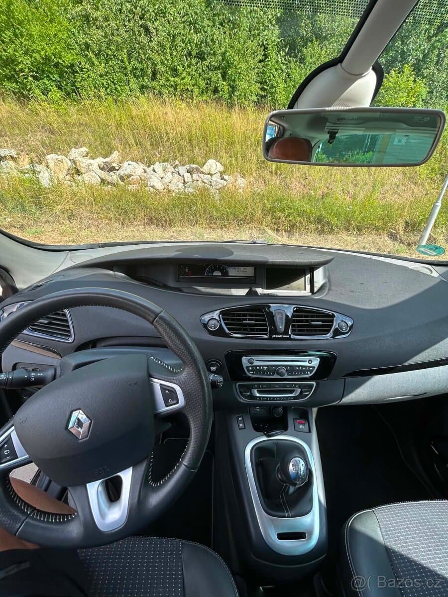 2011 Renault SCENIC - 6