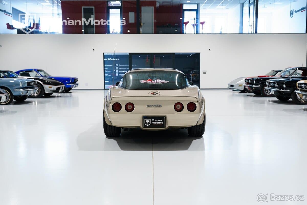 Chevrolet CORVETTE - 6