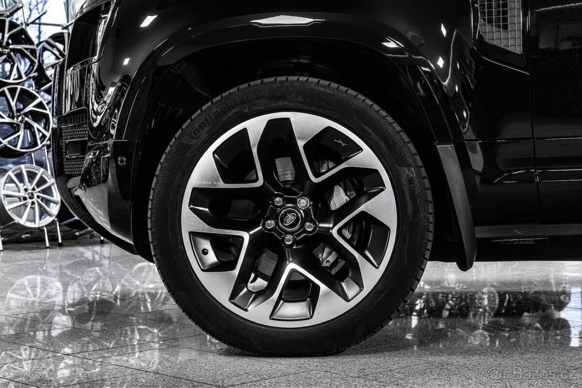 2025 Land Rover DEFENDER - 6