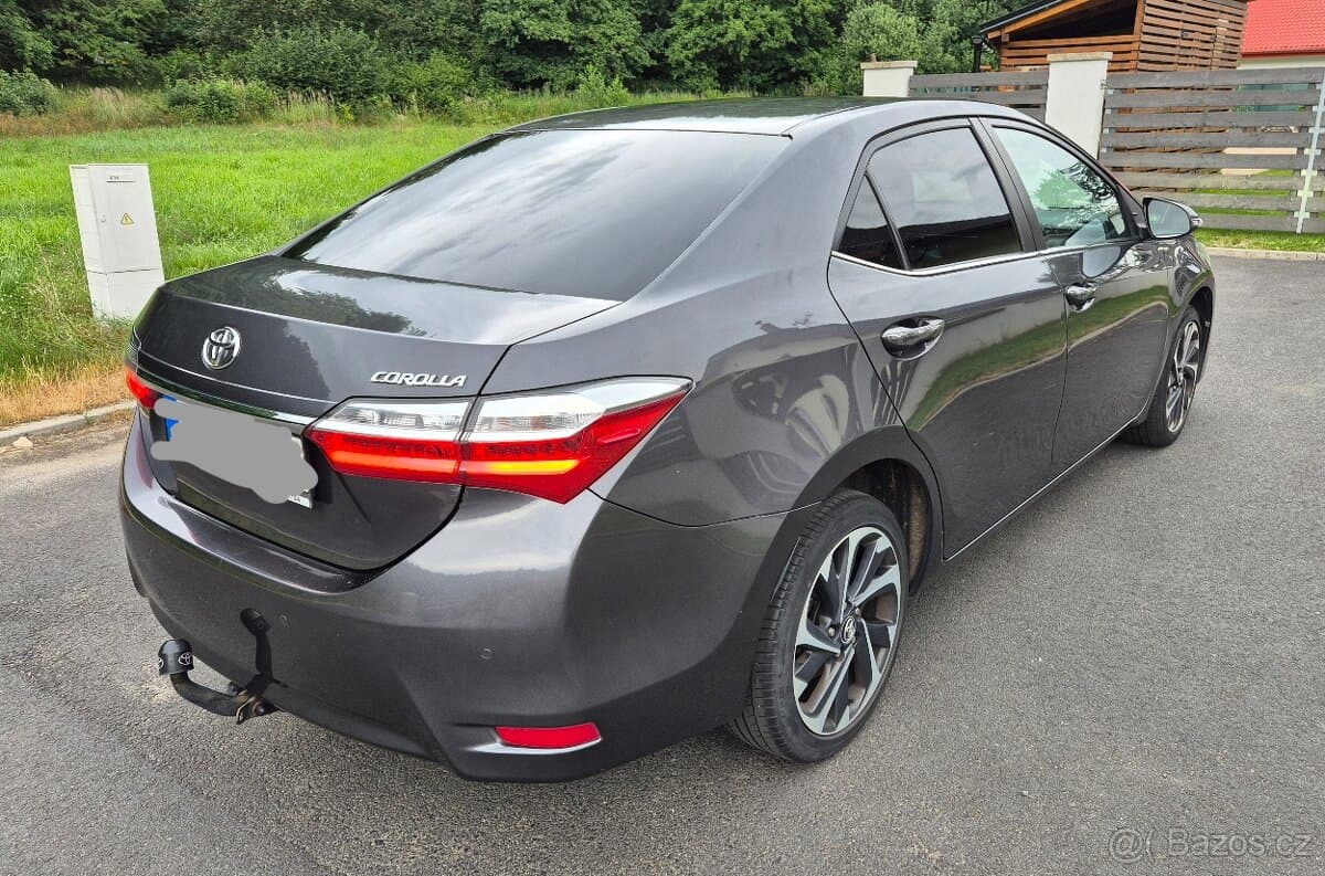 2018 Toyota COROLLA - 6