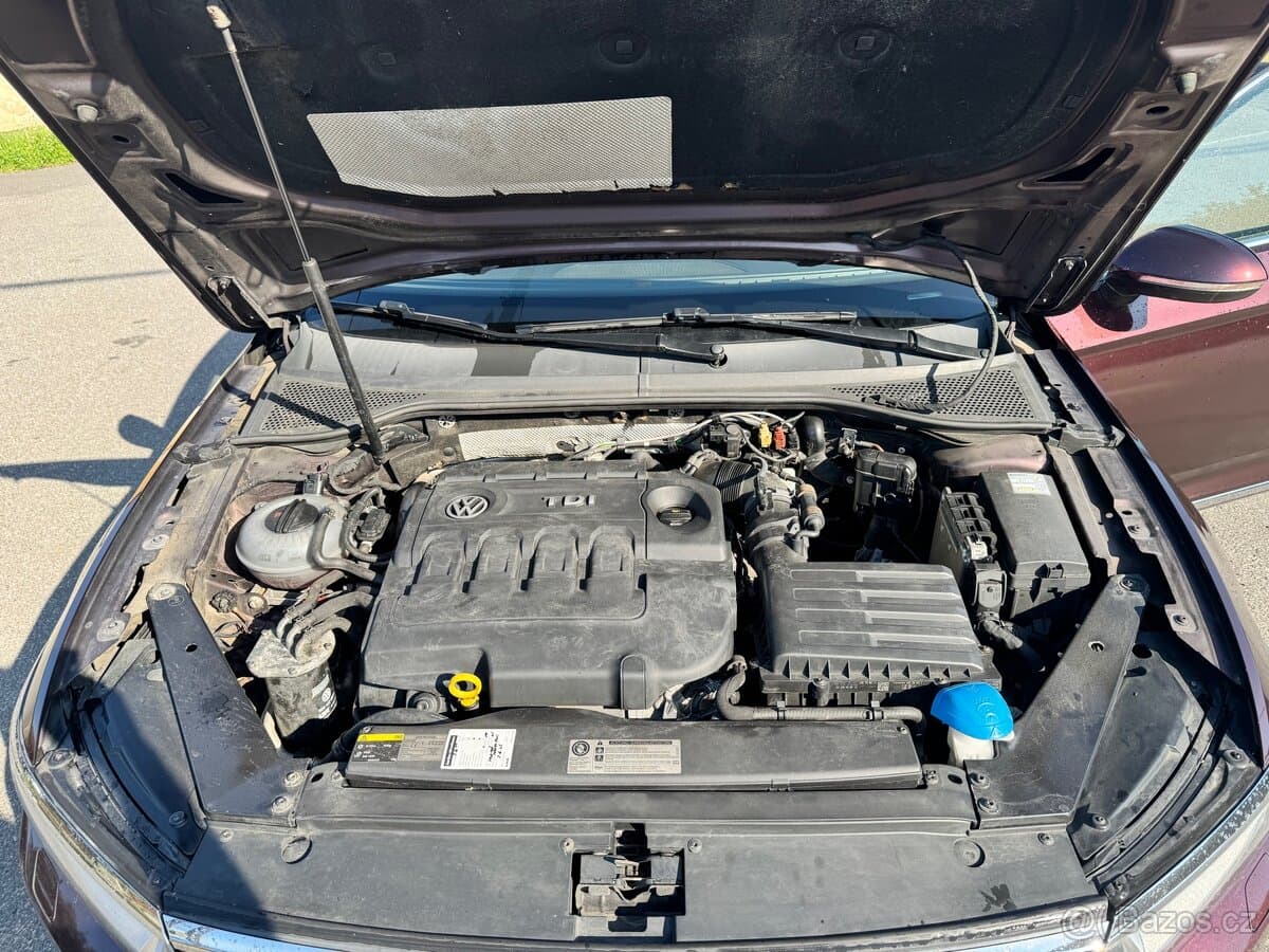 2015 Volkswagen PASSAT - 6
