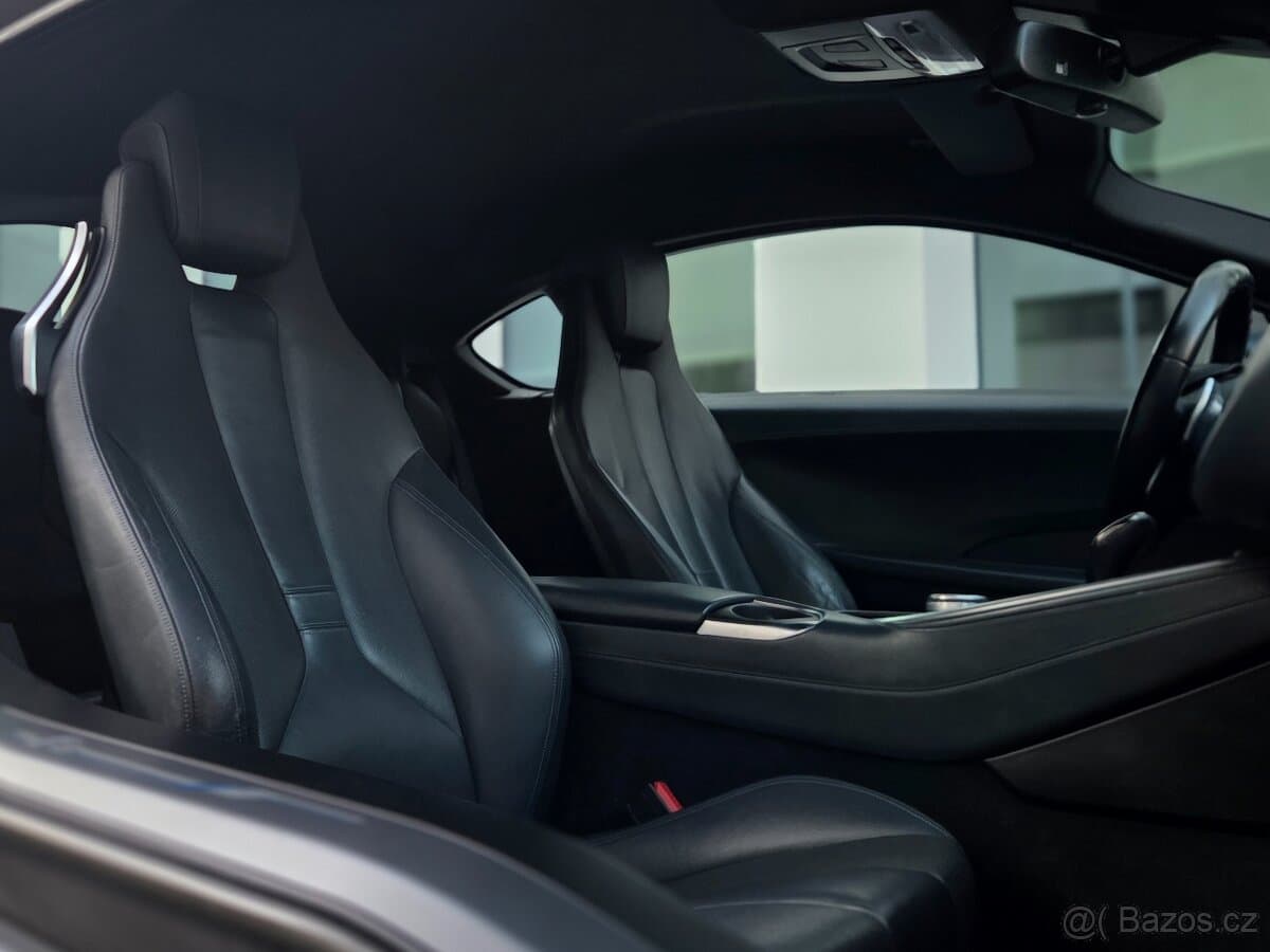 2015 BMW i8 - 6