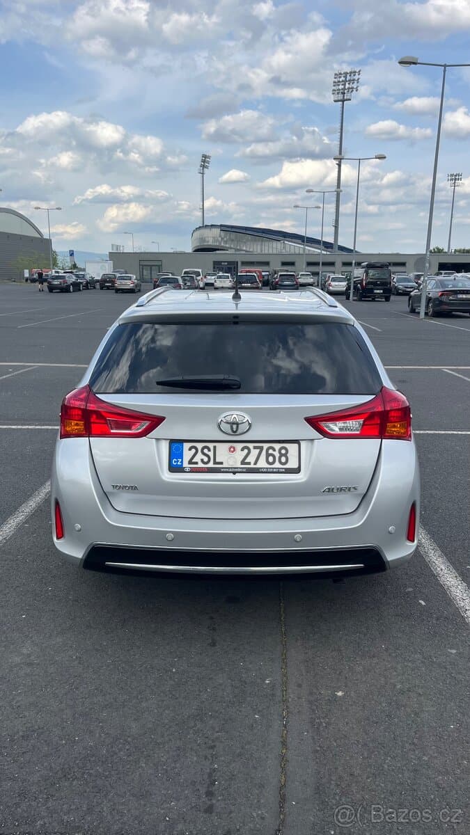 2014 Toyota AURIS - 6