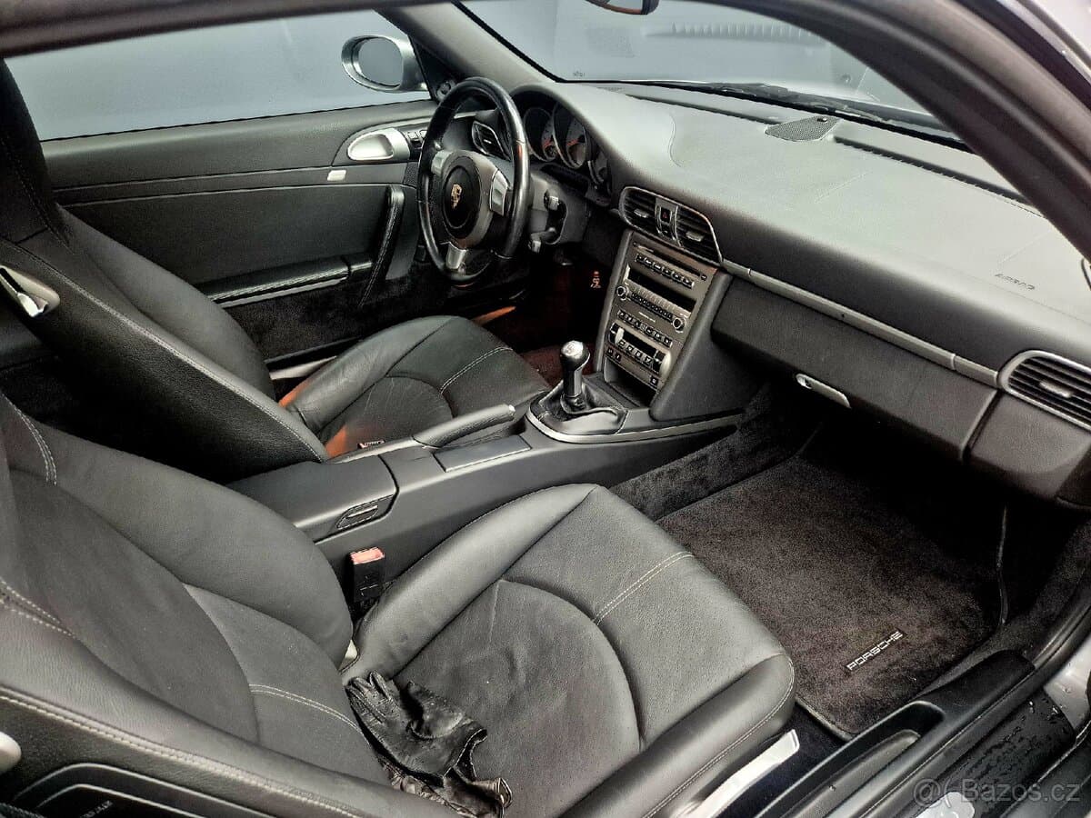 2005 Porsche 911 - 6