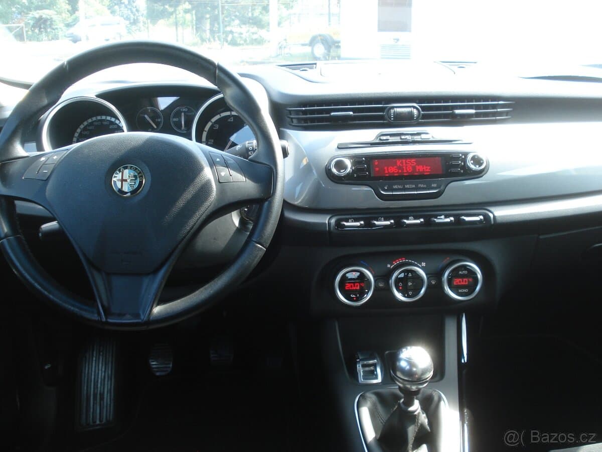 2011 Alfa Romeo GIULIETTA - 6