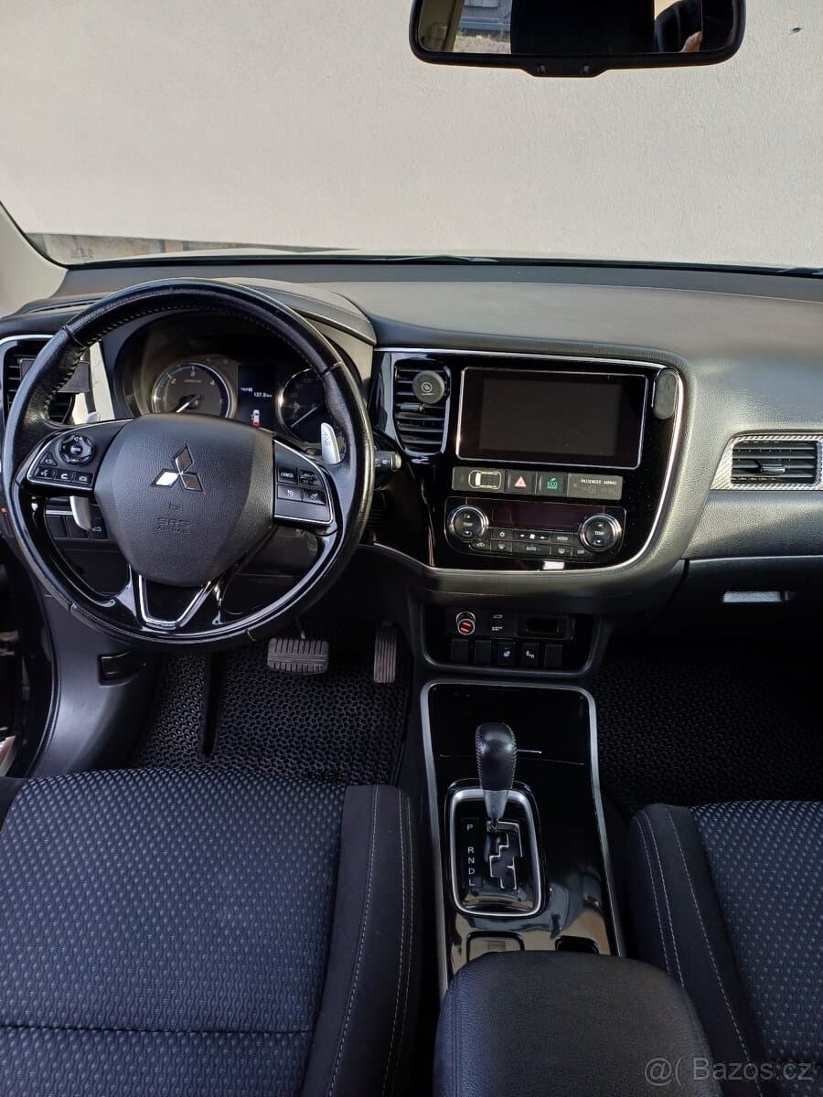 2018 Mitsubishi OUTLANDER - 6
