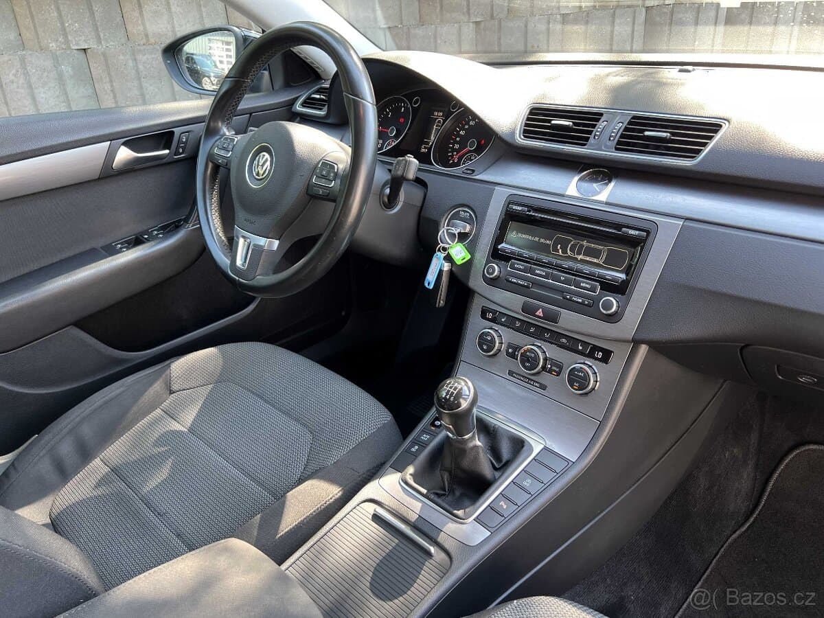 2014 Volkswagen PASSAT - 6