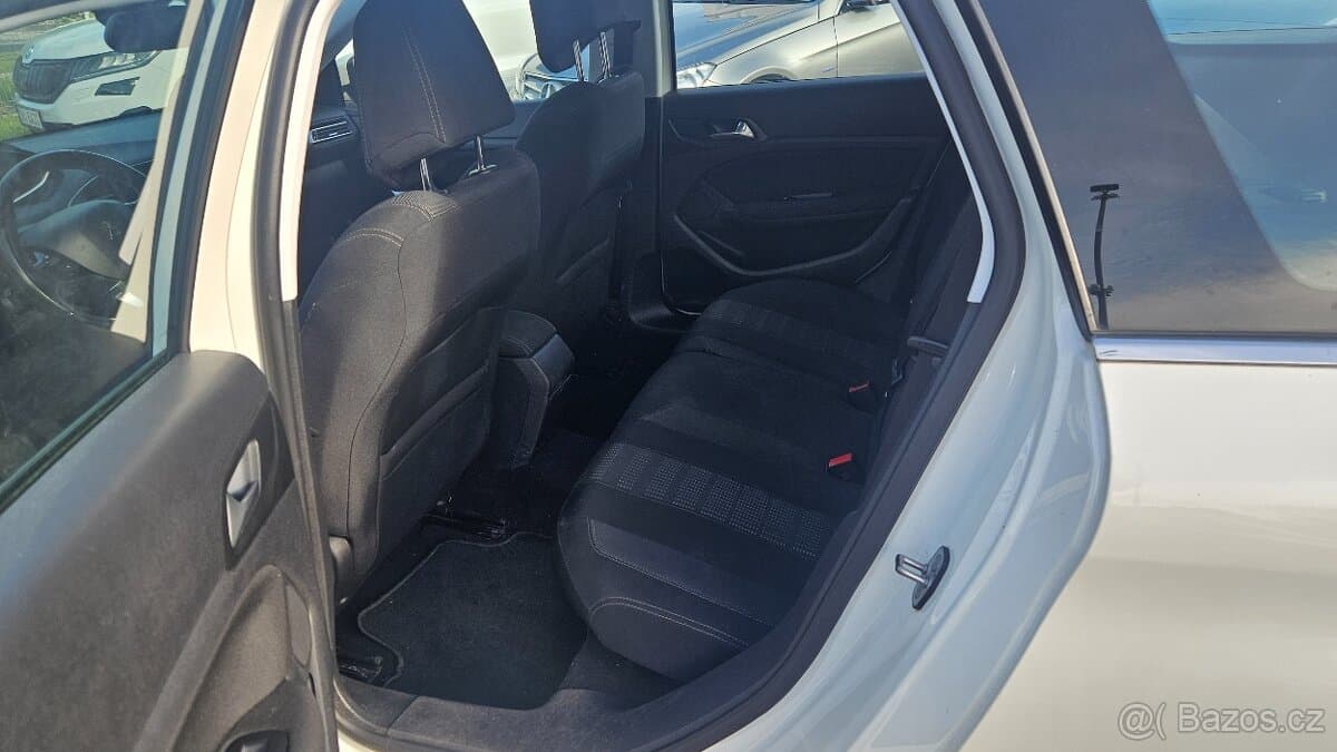 2017 Peugeot 308 - 6