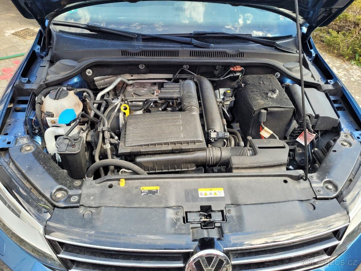 2015 Volkswagen JETTA - 6