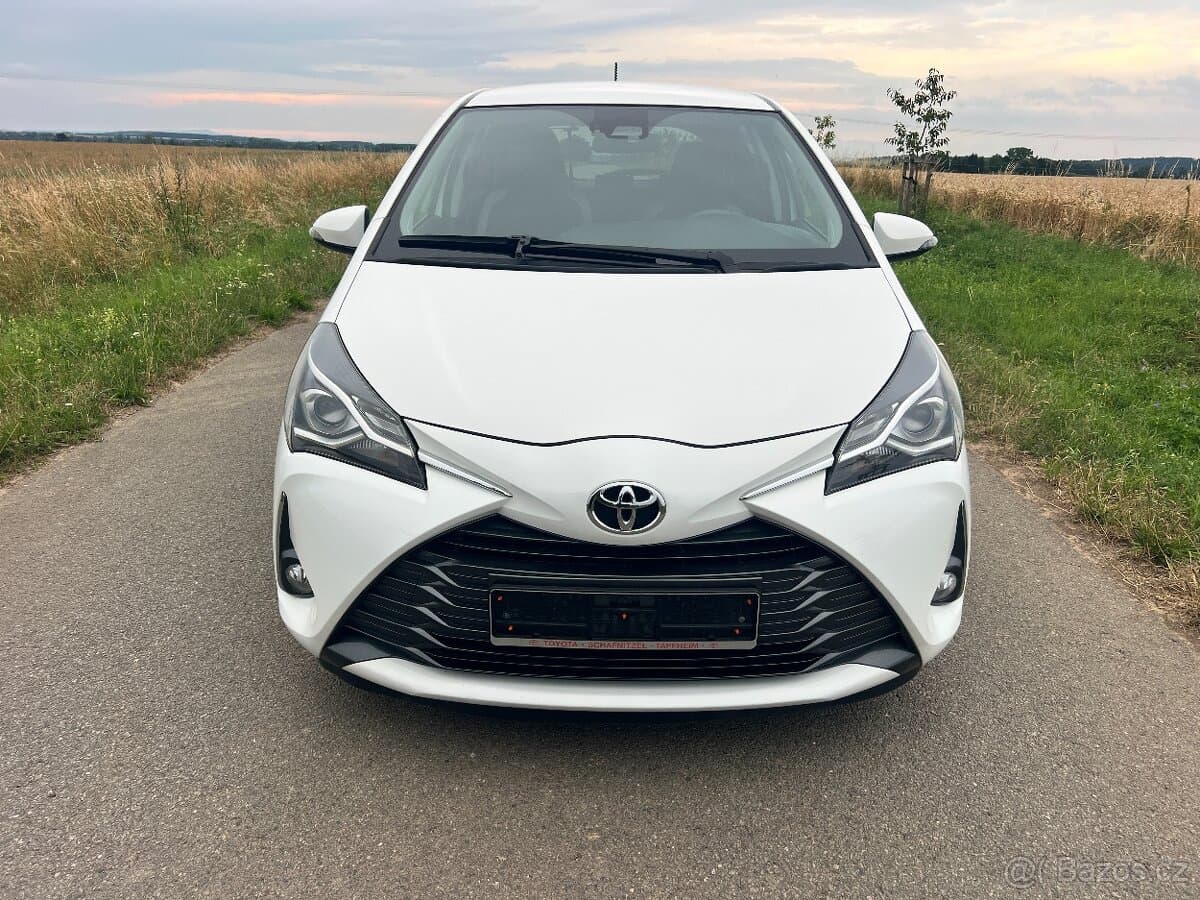 2019 Toyota YARIS - 6