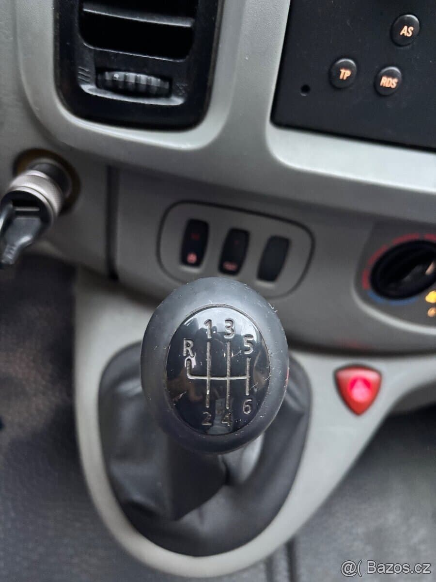 2005 Opel VIVARO - 6