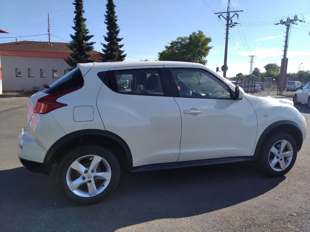 2014 Nissan JUKE - 6