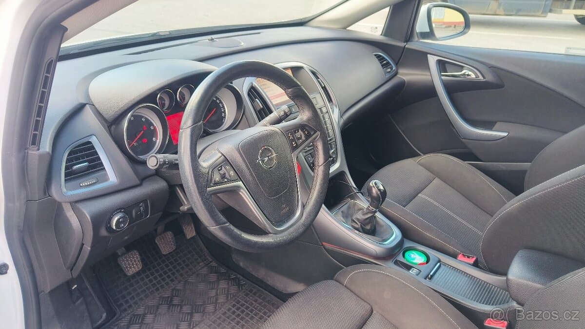 2013 Opel ASTRA - 6