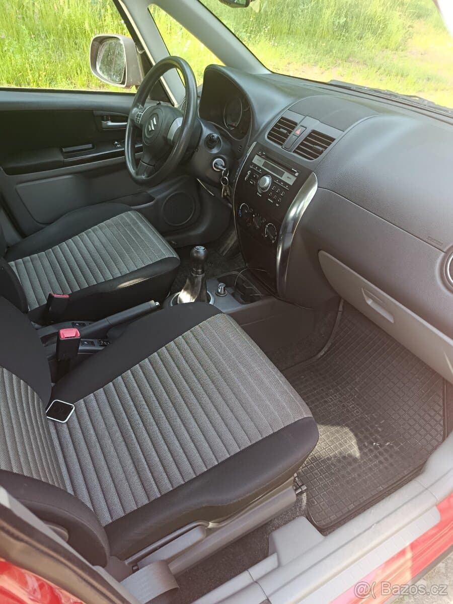 2013 Suzuki SX4 - 6