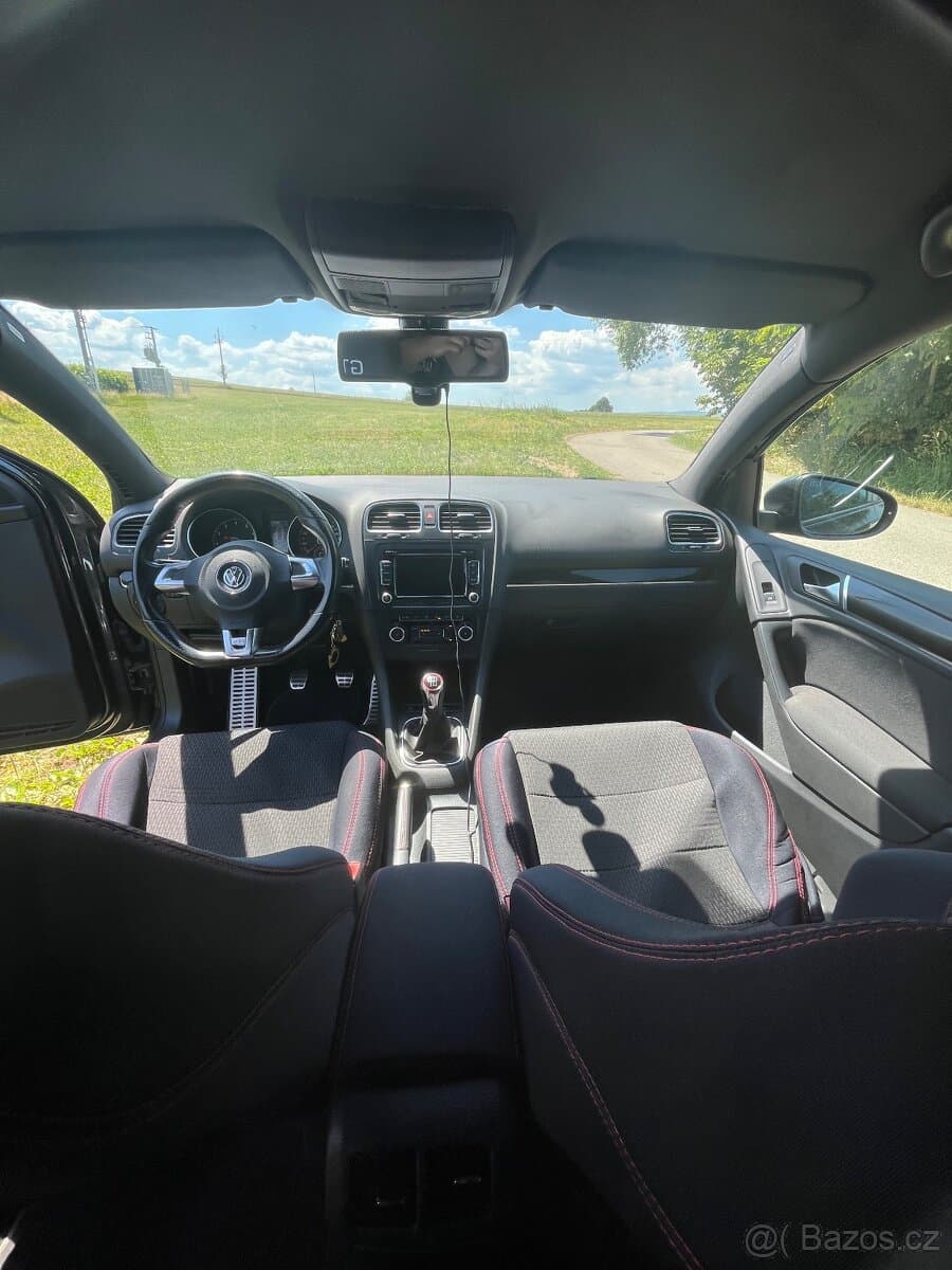 2010 Volkswagen GOLF - 6