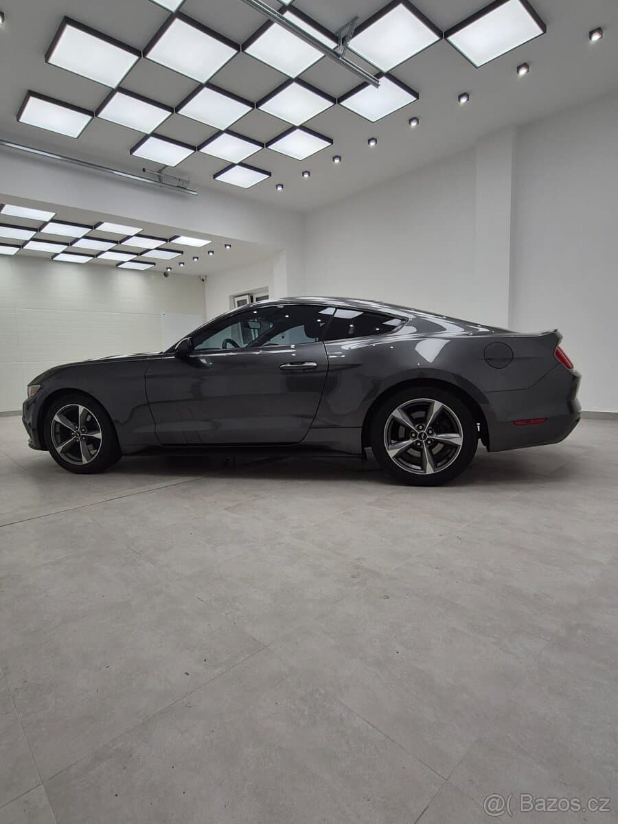 2016 Ford MUSTANG - 6