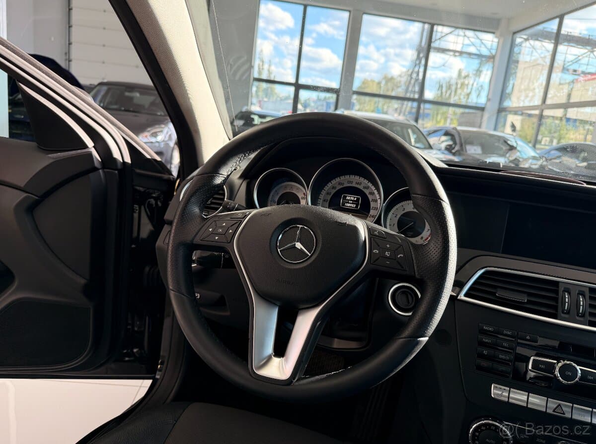 2011 Mercedes-Benz C-CLASS - 6
