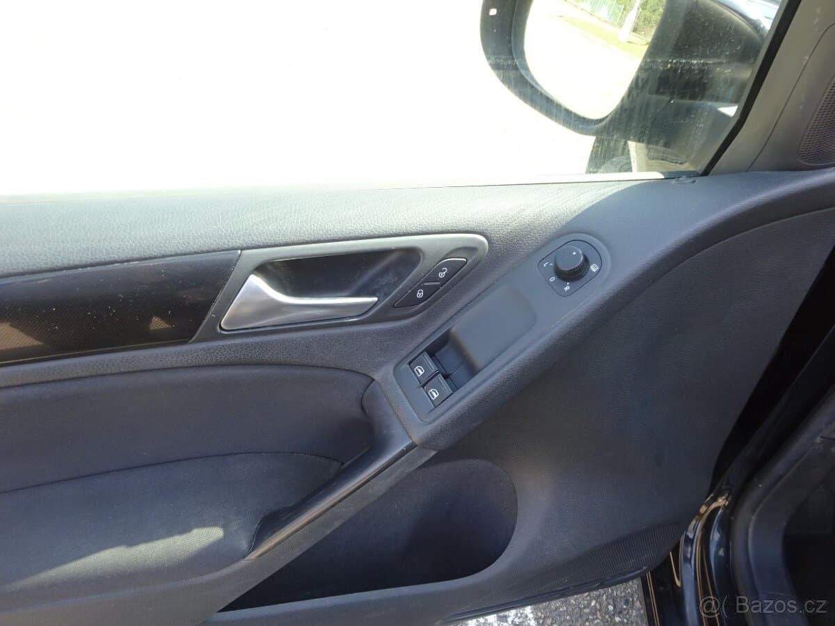 2009 Volkswagen GOLF - 6