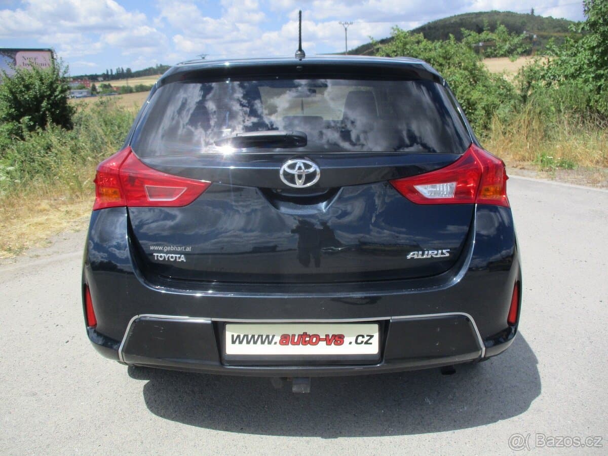 2013 Toyota AURIS - 6