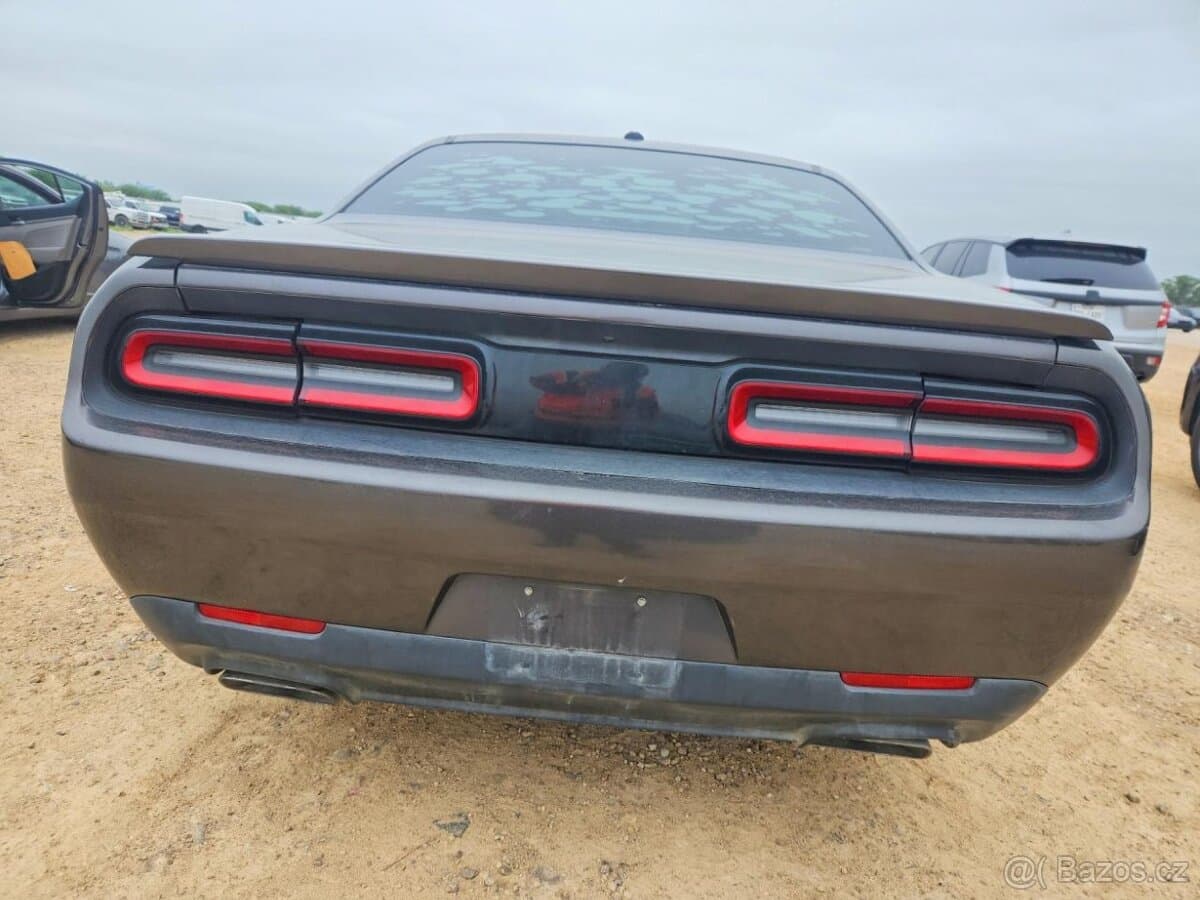 2015 Dodge CHALLENGER - 6