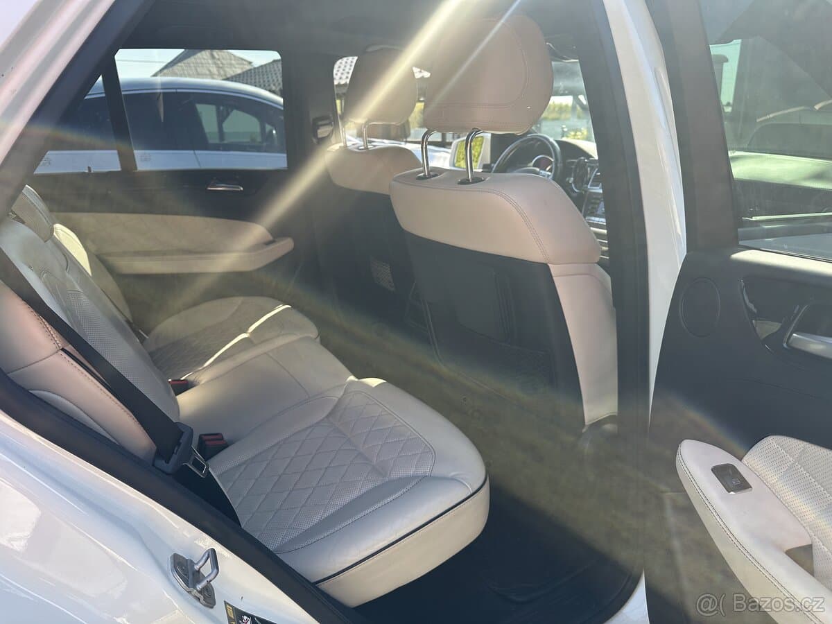 2012 Mercedes-Benz M-CLASS - 6