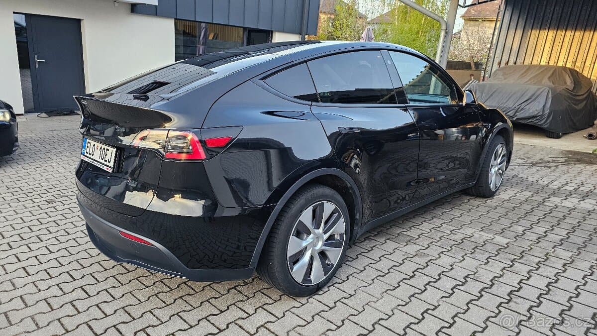 Tesla MODEL Y - 6