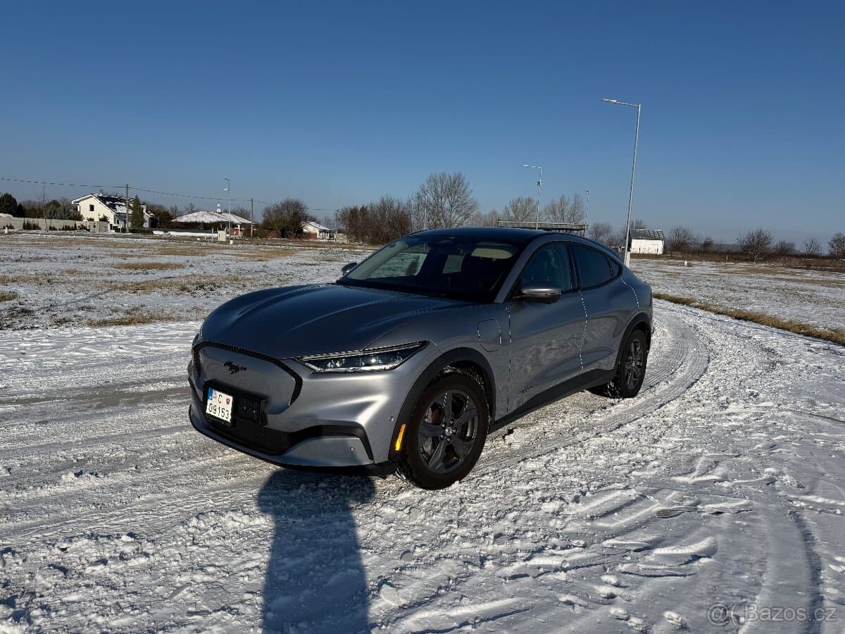 2021 Ford MUSTANG - 6