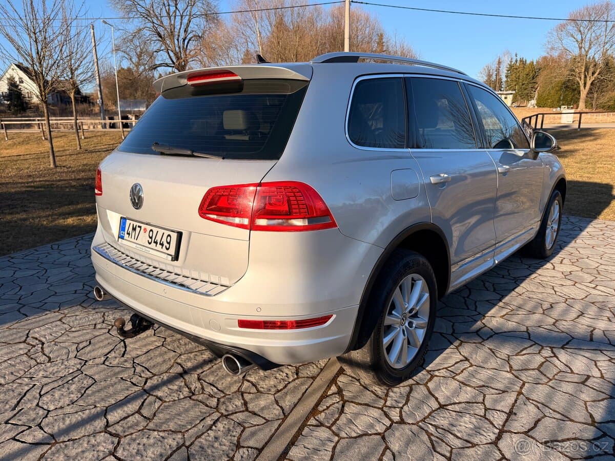 2012 Volkswagen TOUAREG - 6