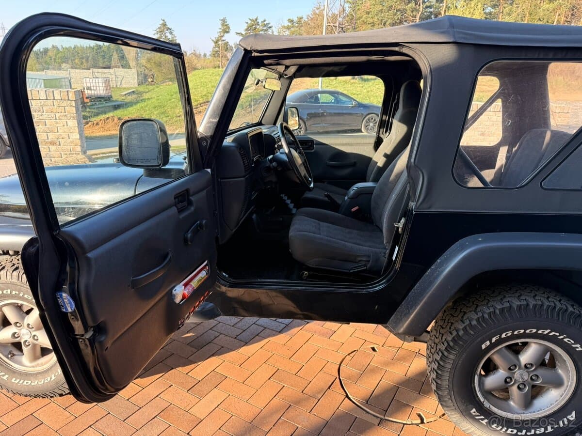 Jeep WRANGLER - 6